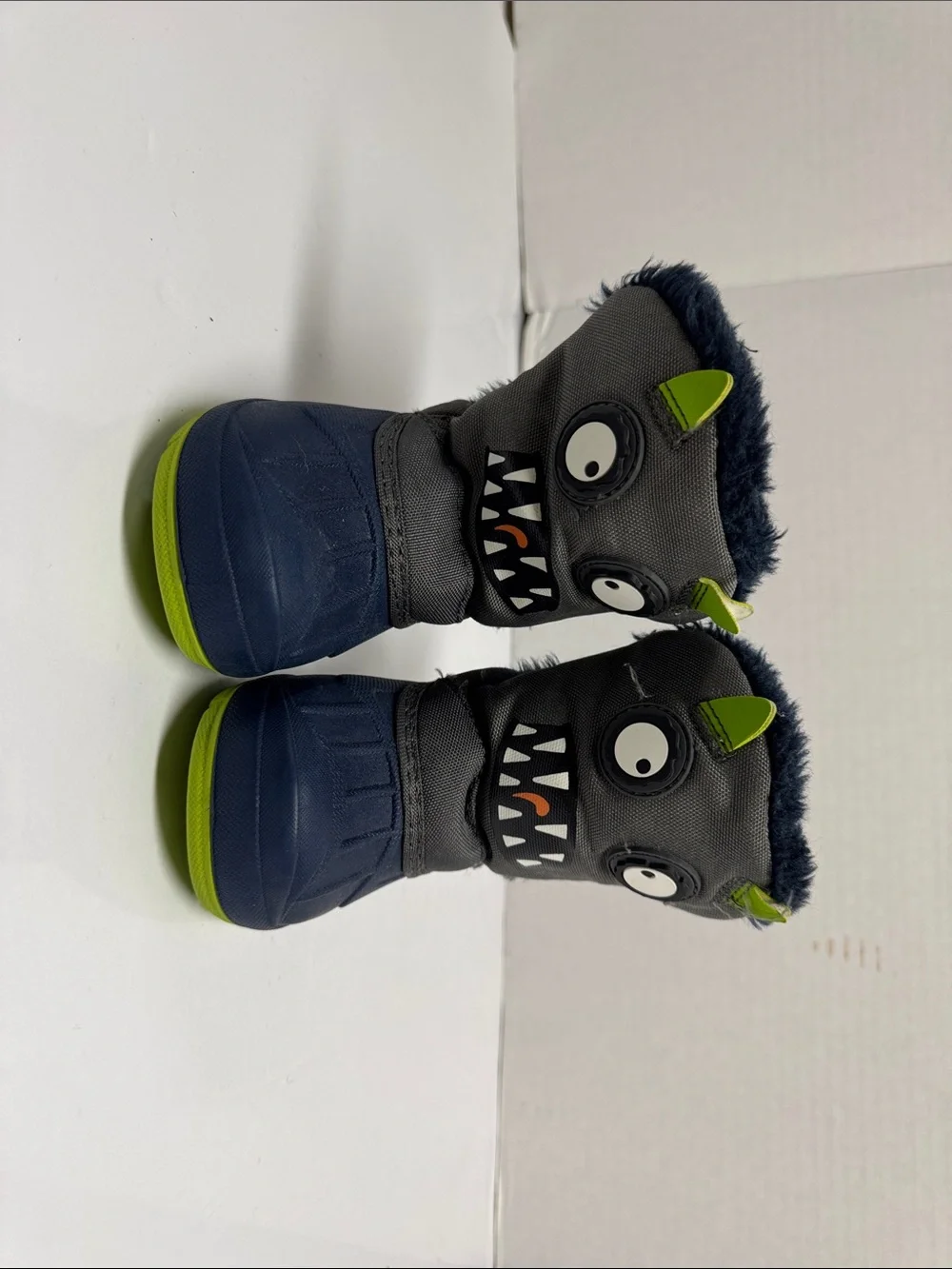 Cat&Jack Kids Monster Winter Boots - Gray & Navy with Lime Accents size 5